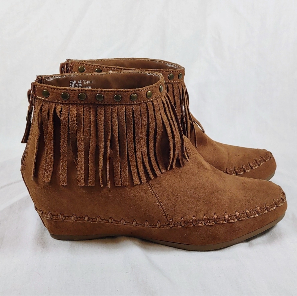 Arizona Jean Company Brown Fringe Faux Leather Ankle Boots Size 5.5